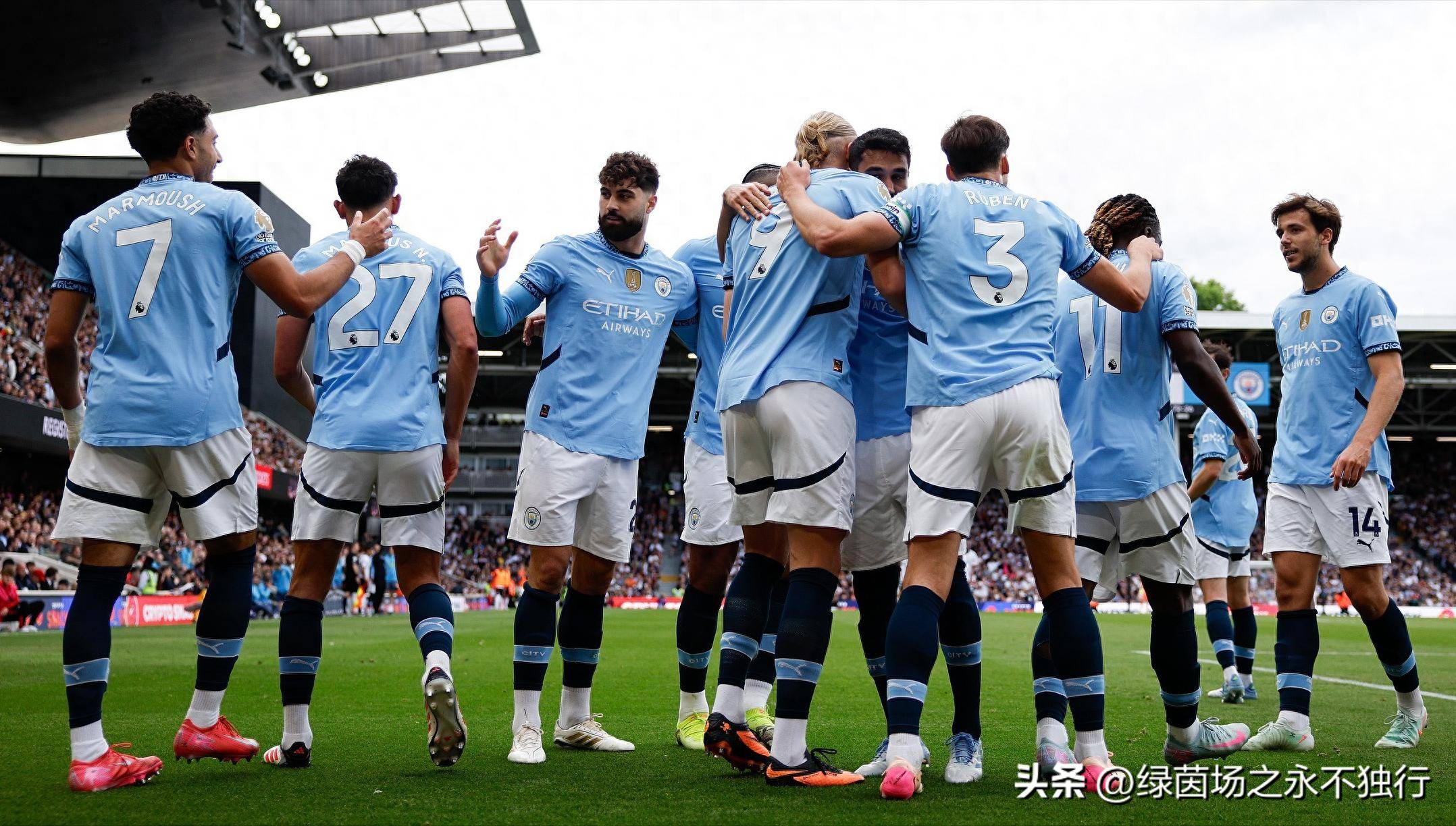 包含欧超杯赛程吃紧，曼联清晨篮板制胜，更衣室稳定，训练强度明显提升的词条